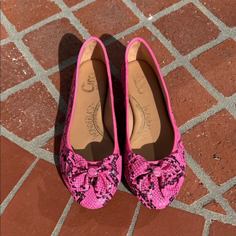 Sam Edelman Pink Snake Print Loafers